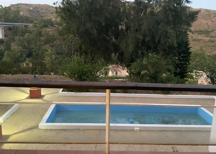 Piso En Parque Botanico * Εστεπόνα