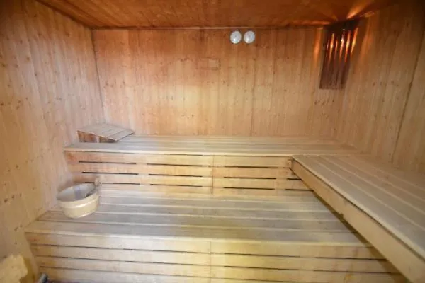 Piso En Parque Botanico Εστεπόνα